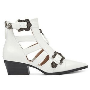 NEW! Nine West White Cut Out Carillo Booties Sz  7